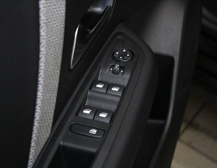 Citroën C4 SUV 1,2 l 96 kw