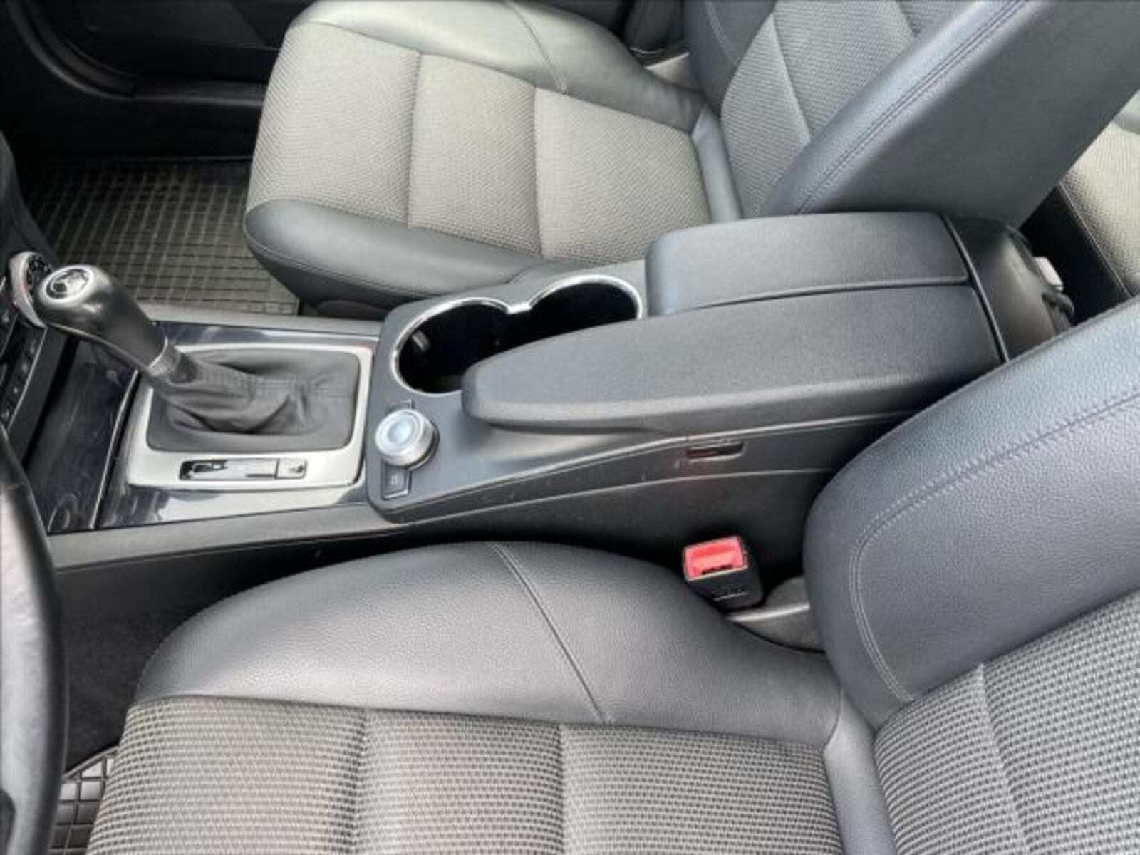 Mercedes-Benz GLK 13