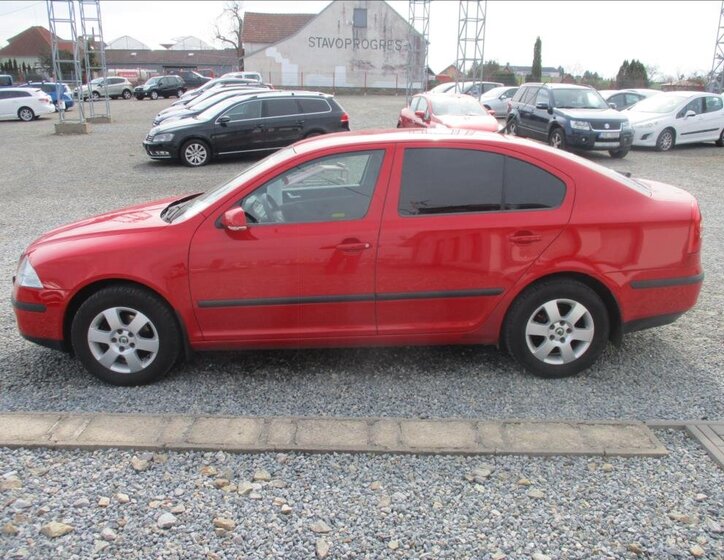 Škoda Octavia Sedan / Limuzína 1,6 l 75 kw