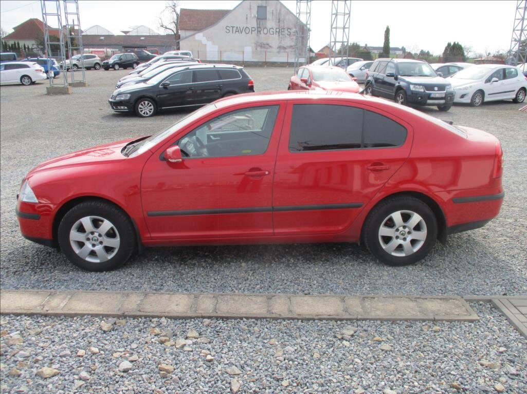Škoda Octavia Sedan / Limuzína 1,6 l 75 kw
