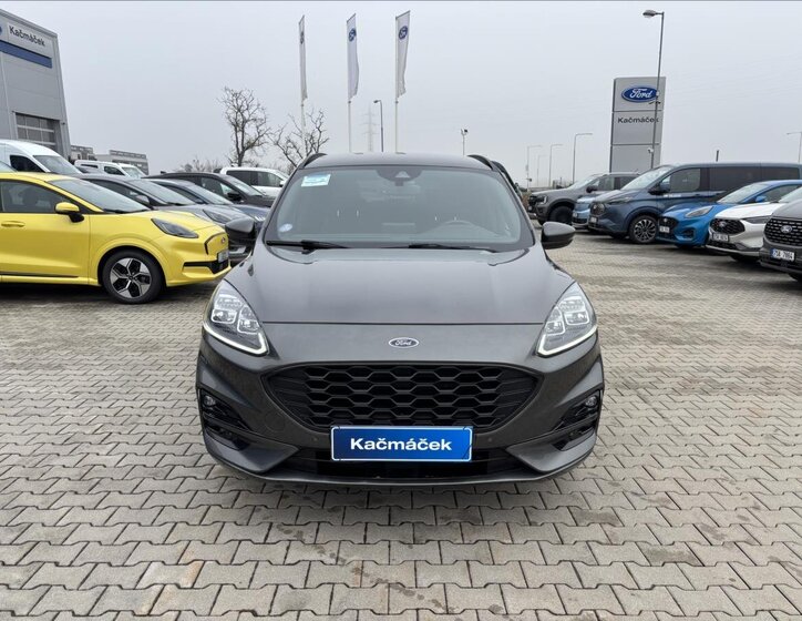 Ford Kuga SUV / Terénní 2,5 l 140 kw