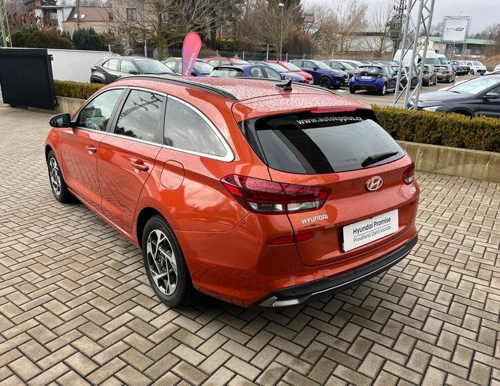 Hyundai i30 Kombi 998,0 73 kw