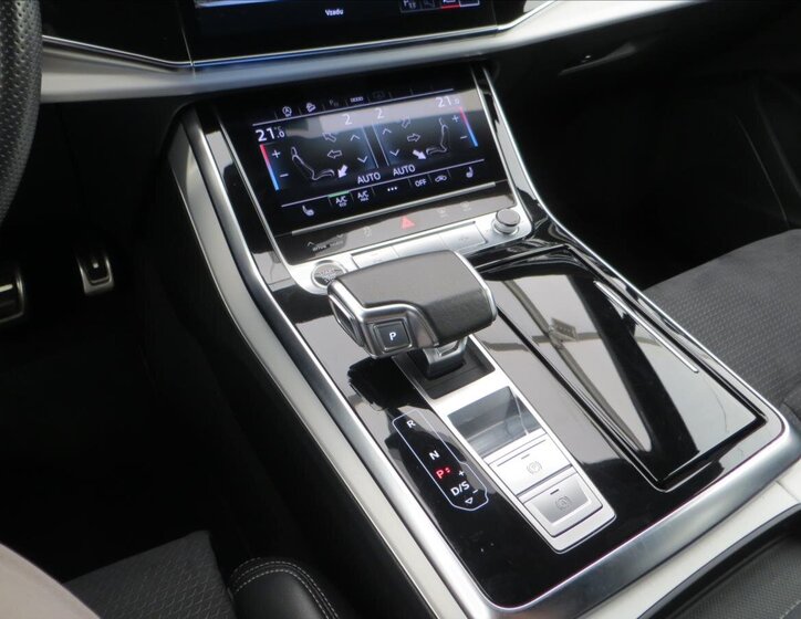 Audi Q7 SUV / Terénní 3,0 l 210 kw
