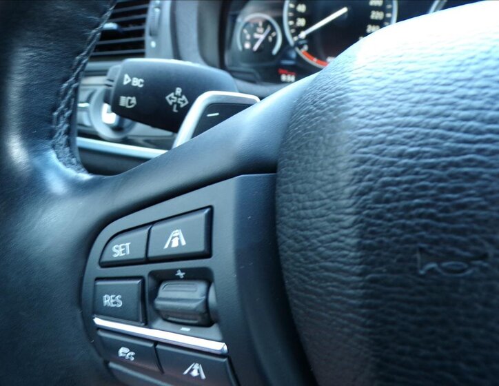 BMW X4 Sedan / Limuzína 3,0 l 190 kw