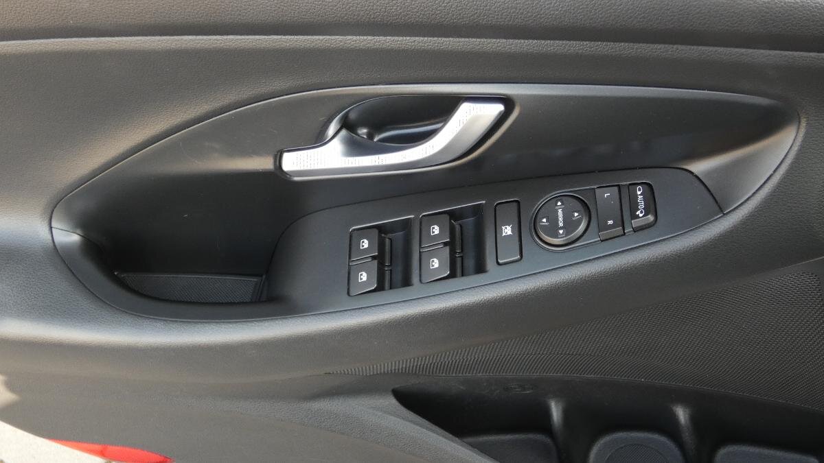 Hyundai i30 Kombi 998,0 88 kw