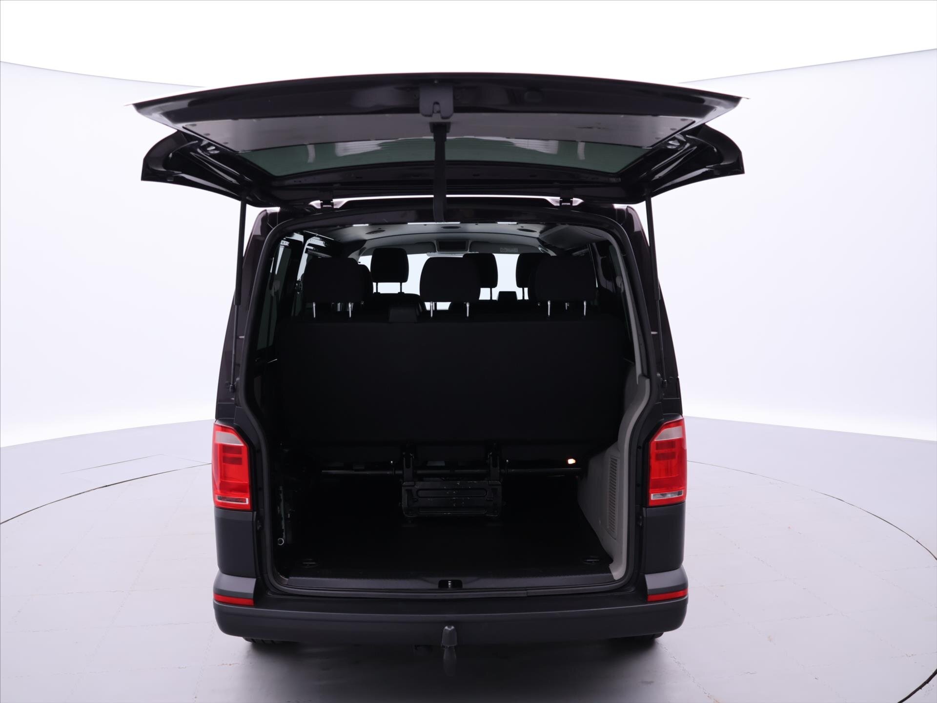 Volkswagen Transporter Kombi 2,0 l 75 kw