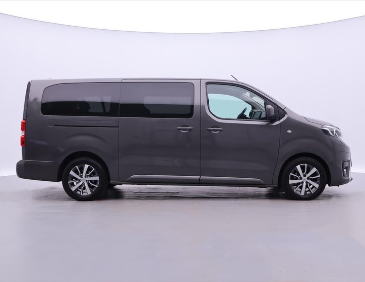 Toyota ProAce Verso 8