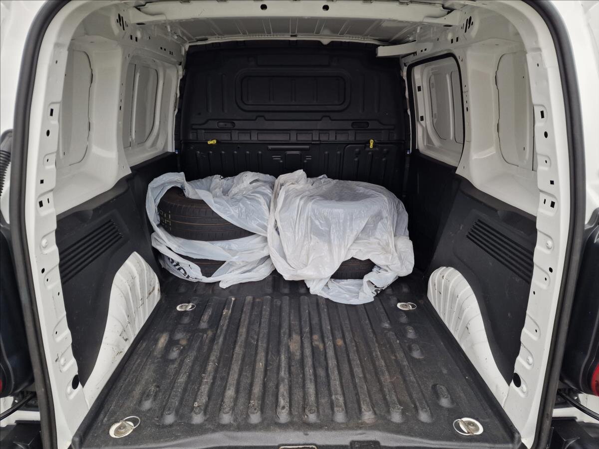 Peugeot Partner Skříň 1,2 l 81 kw