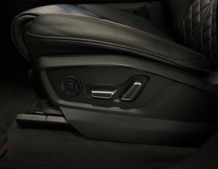 Audi SQ7 Kombi 4,0 l 320 kw