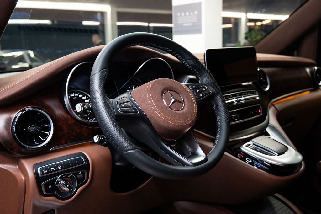 Mercedes-Benz Třídy V VAN-Minibus 2,0 l 174 kw