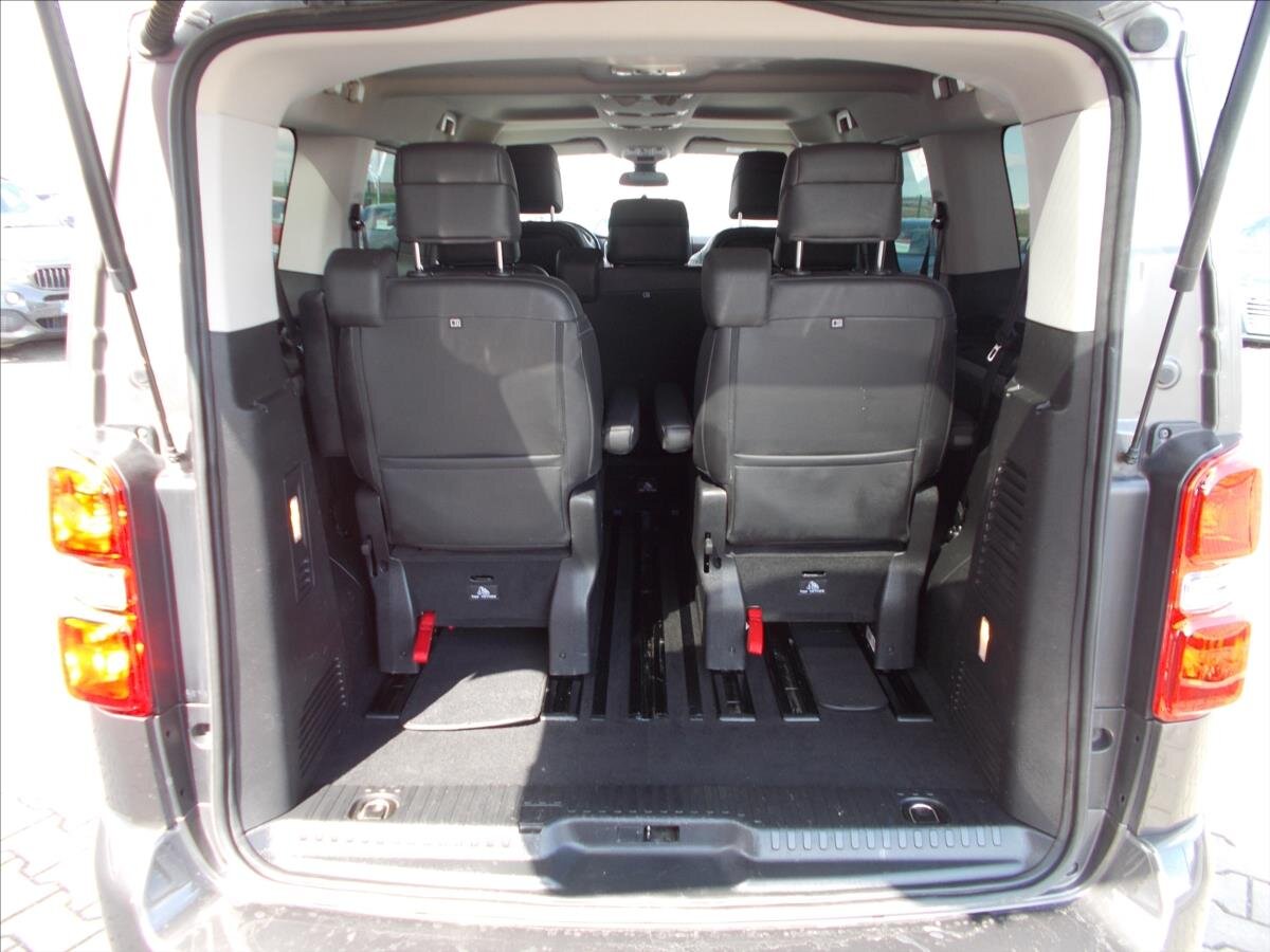 Peugeot Traveller MPV 2,0 l 130 kw