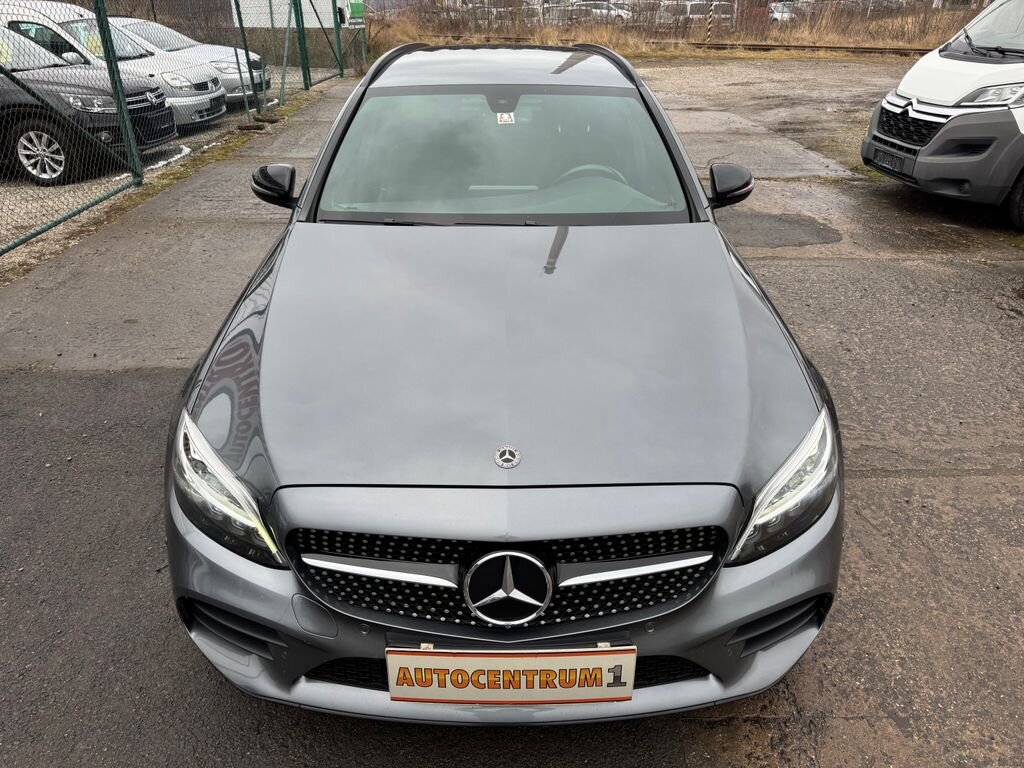 Mercedes-Benz Třídy C Kombi 2,2 l 143 kw