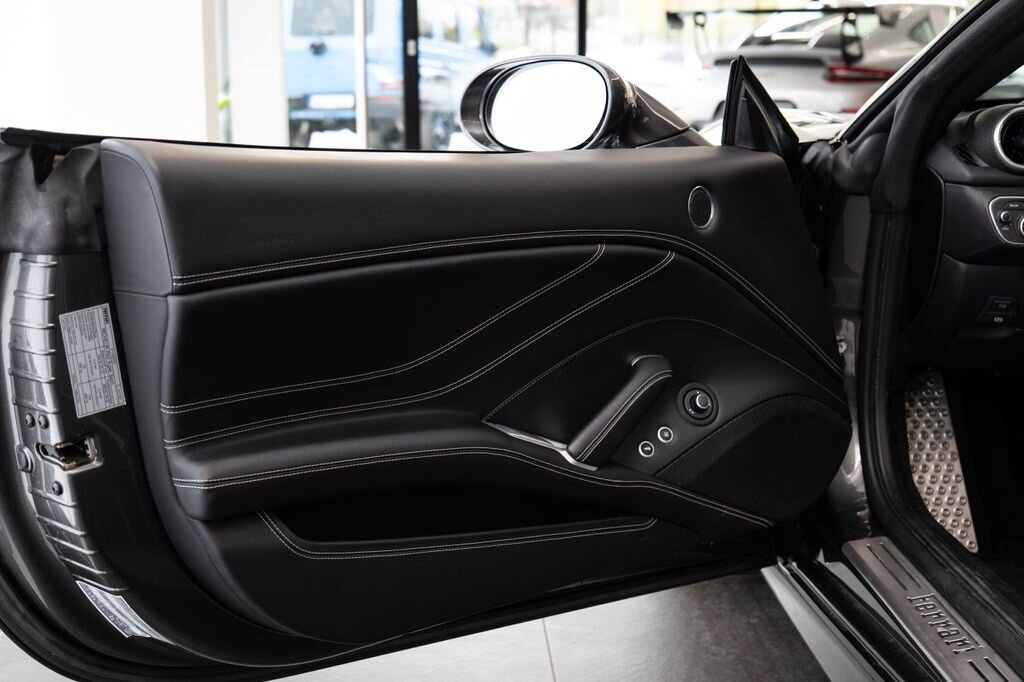 Ferrari California Kabriolet 3,9 l 412 kw