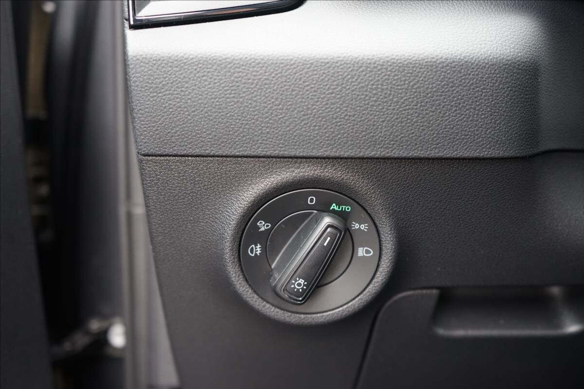 Škoda Karoq SUV / Terénní 1,5 l 110 kw