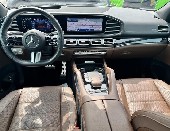 Mercedes-Benz GLS 9