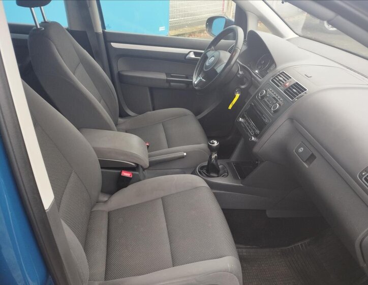 Volkswagen Touran MPV 1,6 l 66 kw