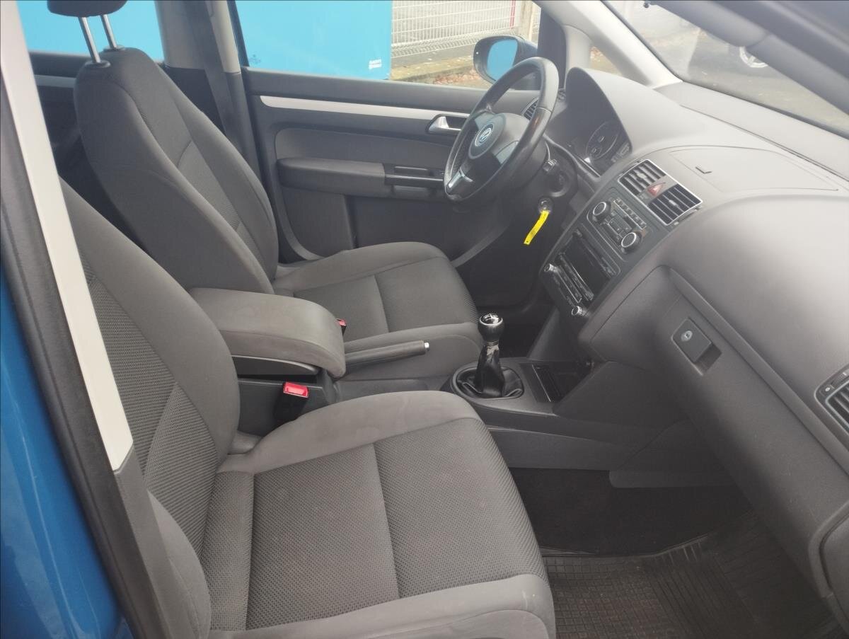 Volkswagen Touran MPV 1,6 l 66 kw