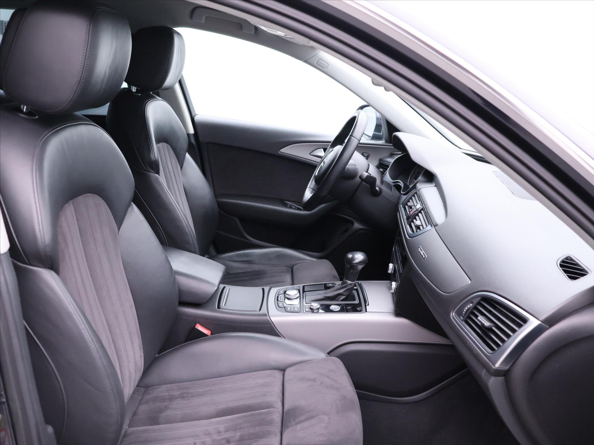 Audi A6 Allroad Kombi 3,0 l 180 kw