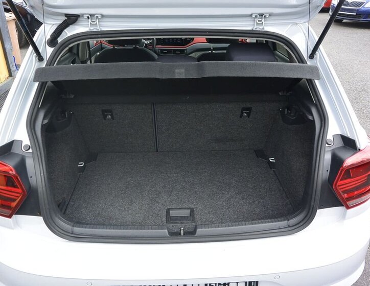 Volkswagen Polo Hatchback 999,0 70 kw