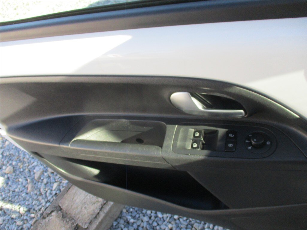 Volkswagen up! Hatchback 999,0 44 kw