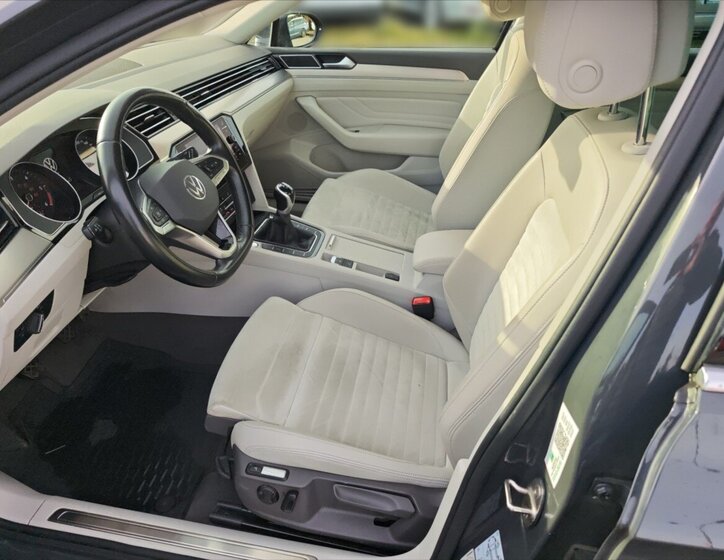 Volkswagen Passat Kombi 2,0 l 110 kw