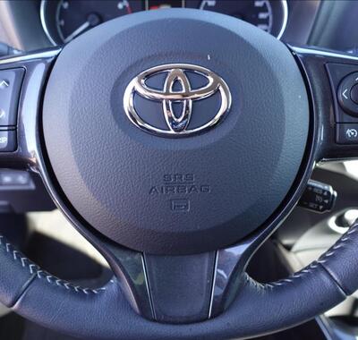 Toyota Yaris 24