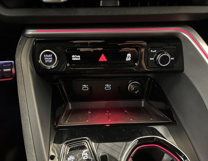 Audi Q5 SUV / Terénní 2,0 l 150 kw