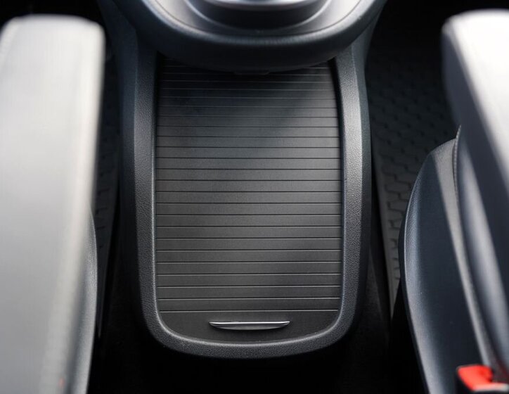 Mercedes-Benz Třídy V MPV 2,0 l 176 kw