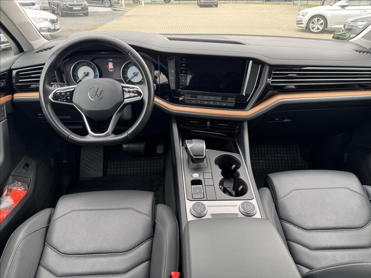 Volkswagen Touareg SUV / Terénní 3,0 l 170 kw