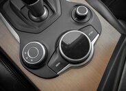 Alfa Romeo Stelvio SUV 2,0 l 206 kw