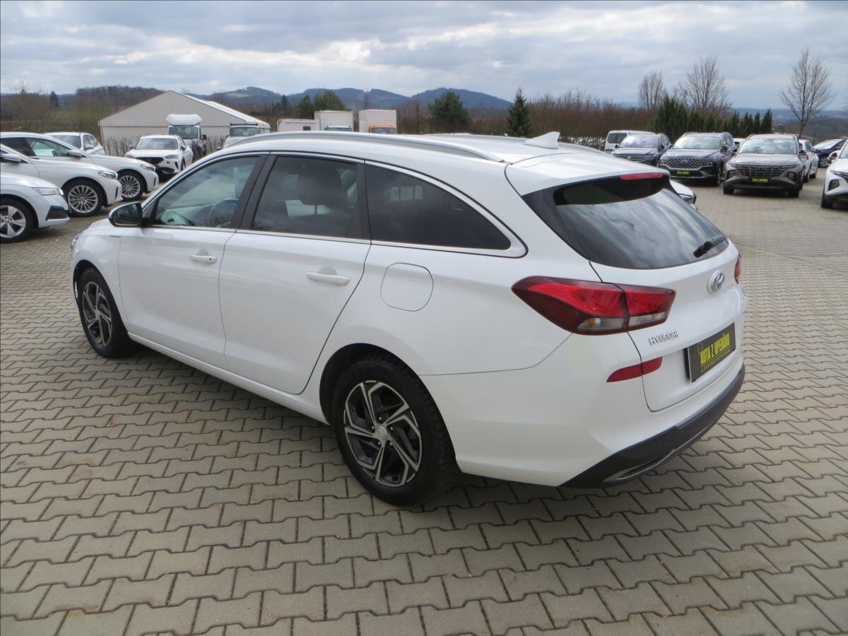 Hyundai i30 Kombi 998,0 88 kw