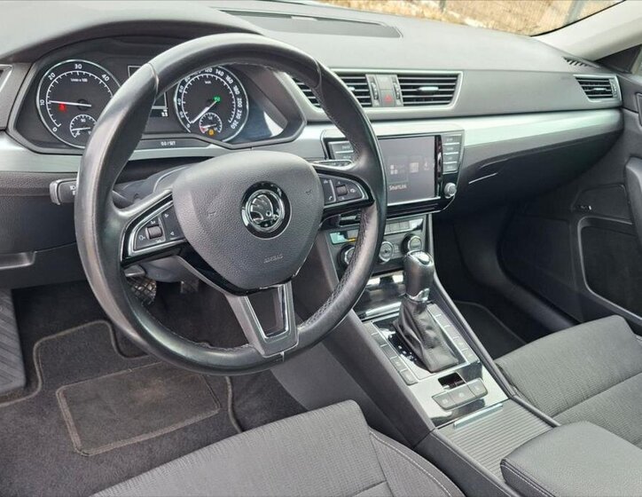 Škoda Superb Kombi 2,0 l 110 kw