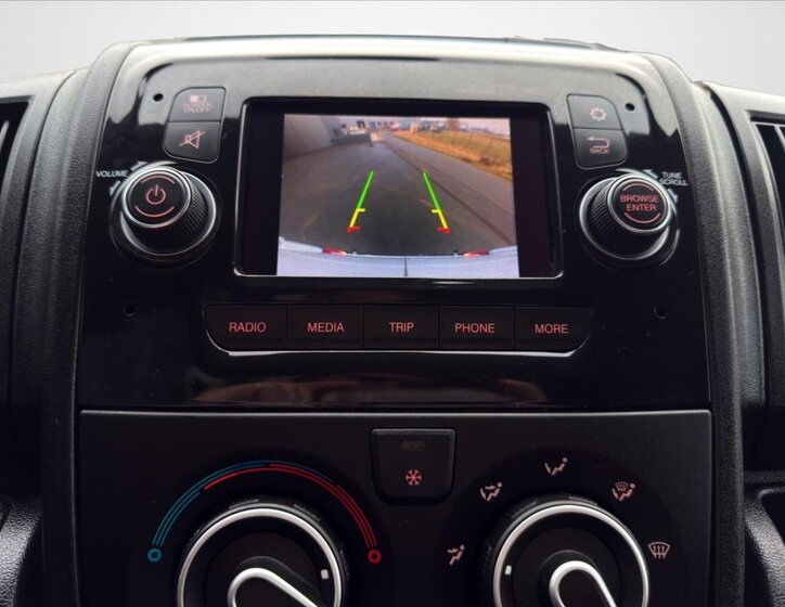 Opel Movano Skříň 2,2 l 103 kw