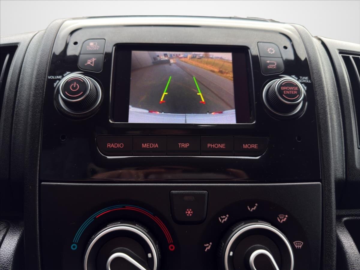 Opel Movano Skříň 2,2 l 103 kw