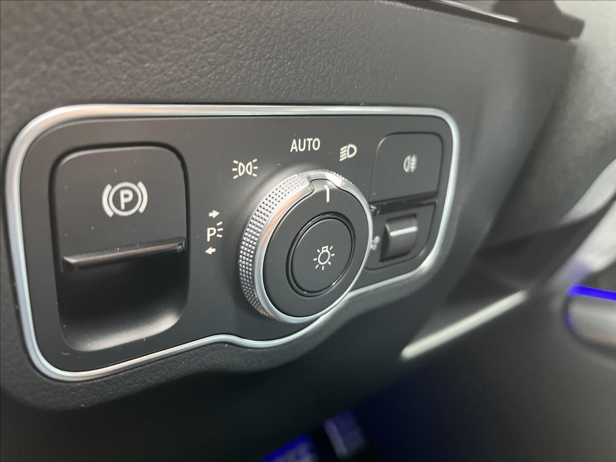 Mercedes-Benz GLA SUV 2,0 l 110 kw