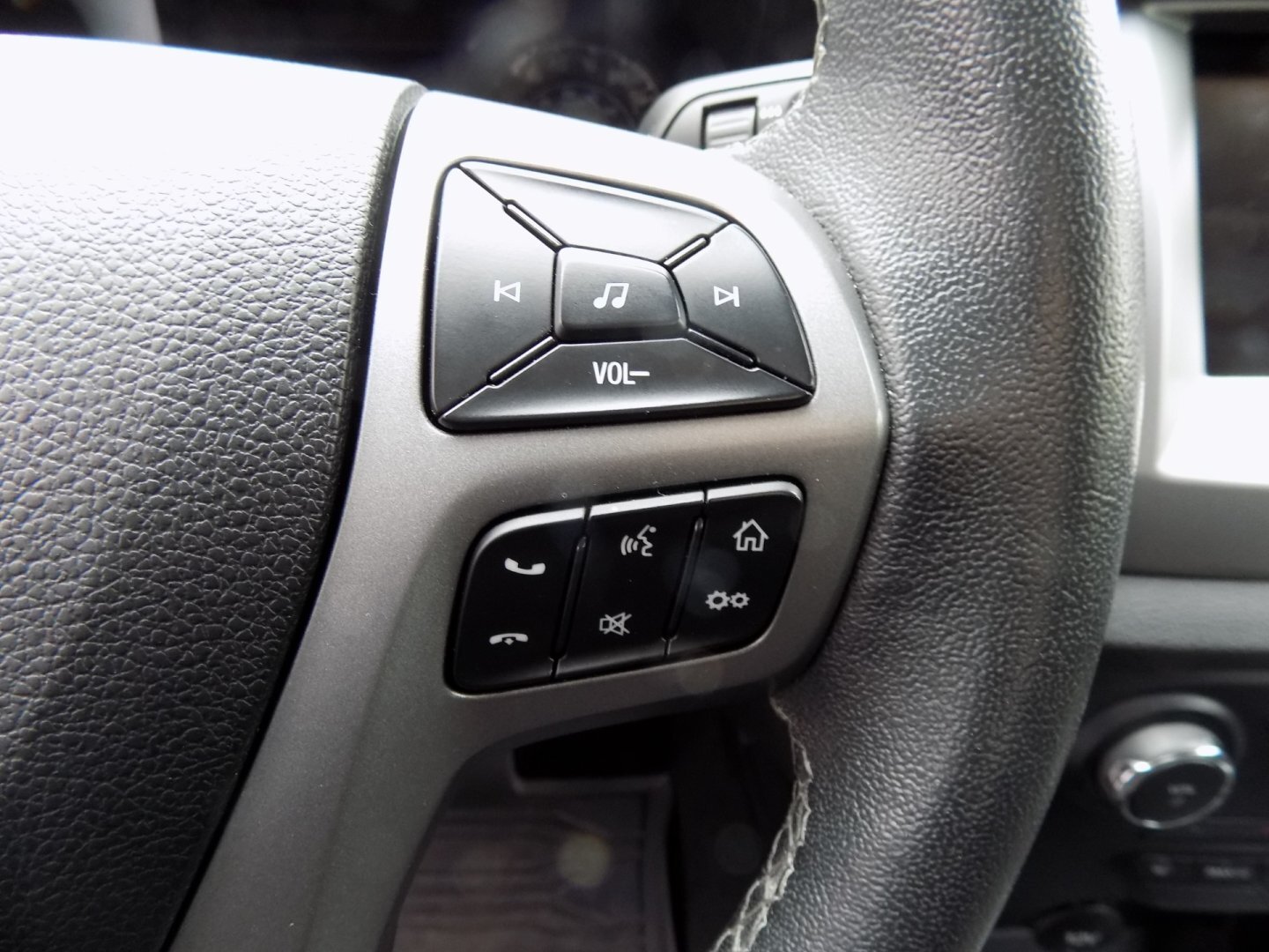 Ford Ranger SUV / Terénní 2,3 l 201 kw