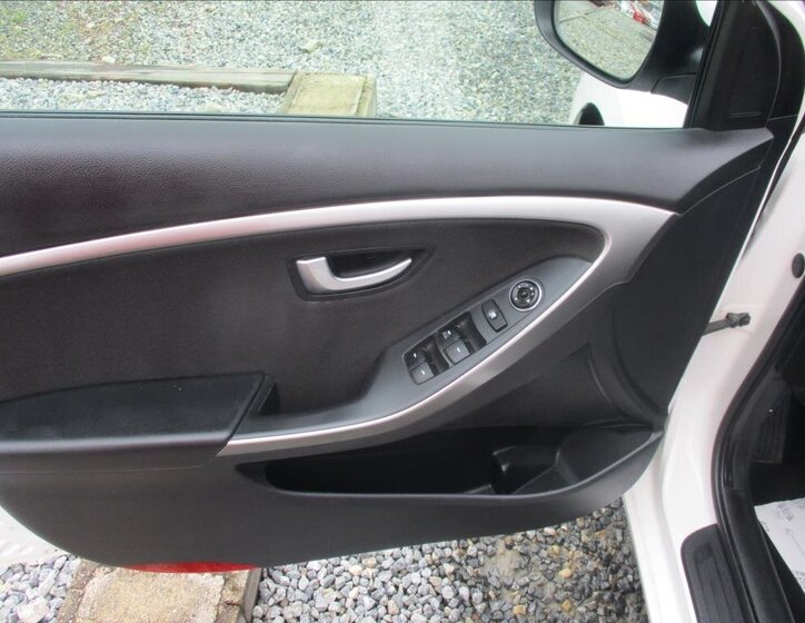 Hyundai i30 Hatchback 1,6 l 88 kw