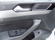 Volkswagen Passat 25