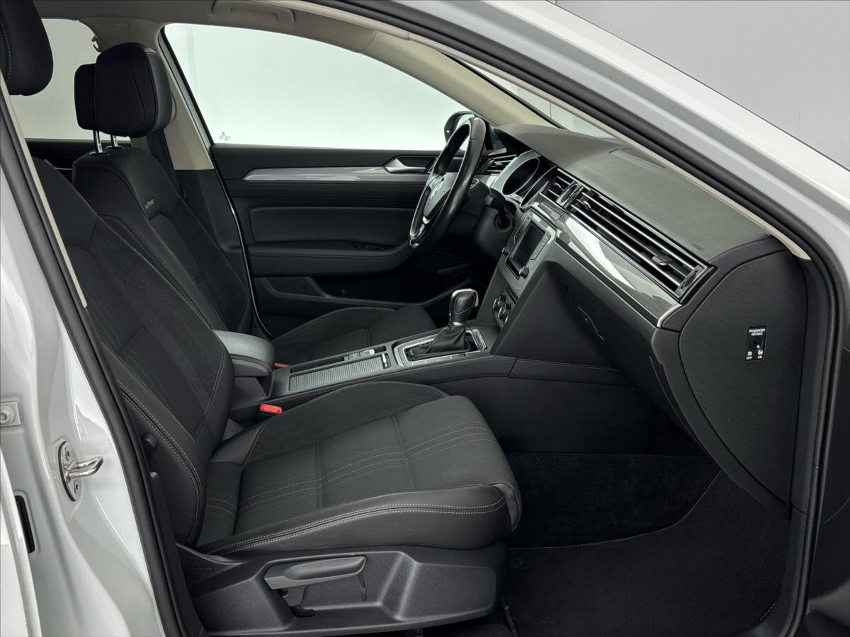 Volkswagen Passat Kombi 2,0 l 140 kw