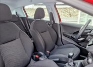 Peugeot 208 Hatchback 1,2 l 61 kw