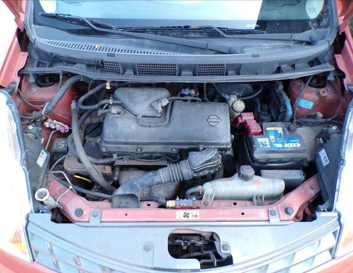 Nissan Note Kombi 1,4 l 65 kw