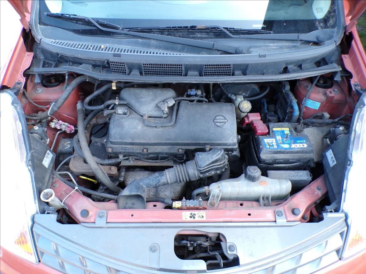 Nissan Note Kombi 1,4 l 65 kw
