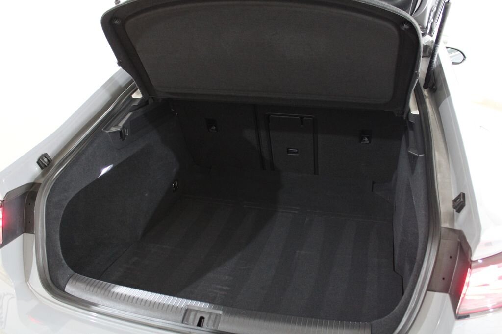 Volkswagen Arteon Sedan / Limuzína 2,0 l 140 kw