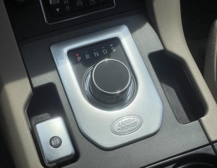 Land Rover Discovery 48