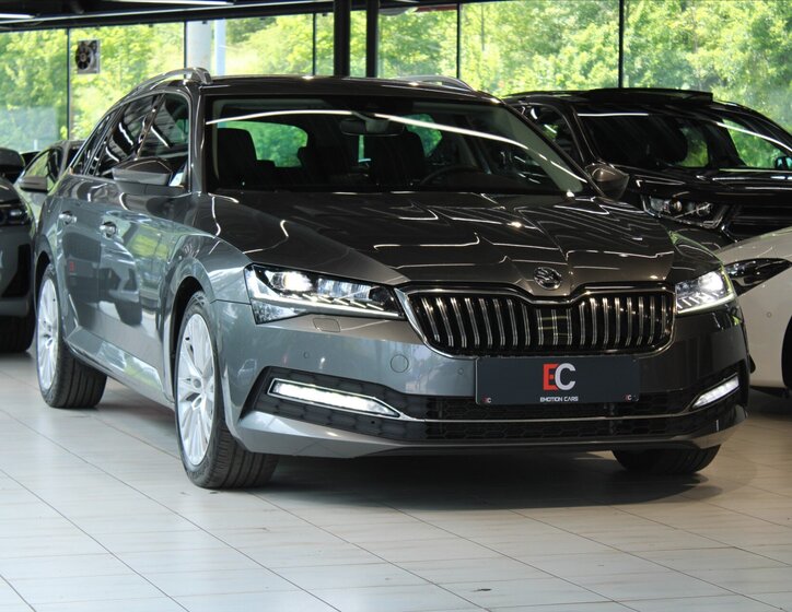 Škoda Superb 25