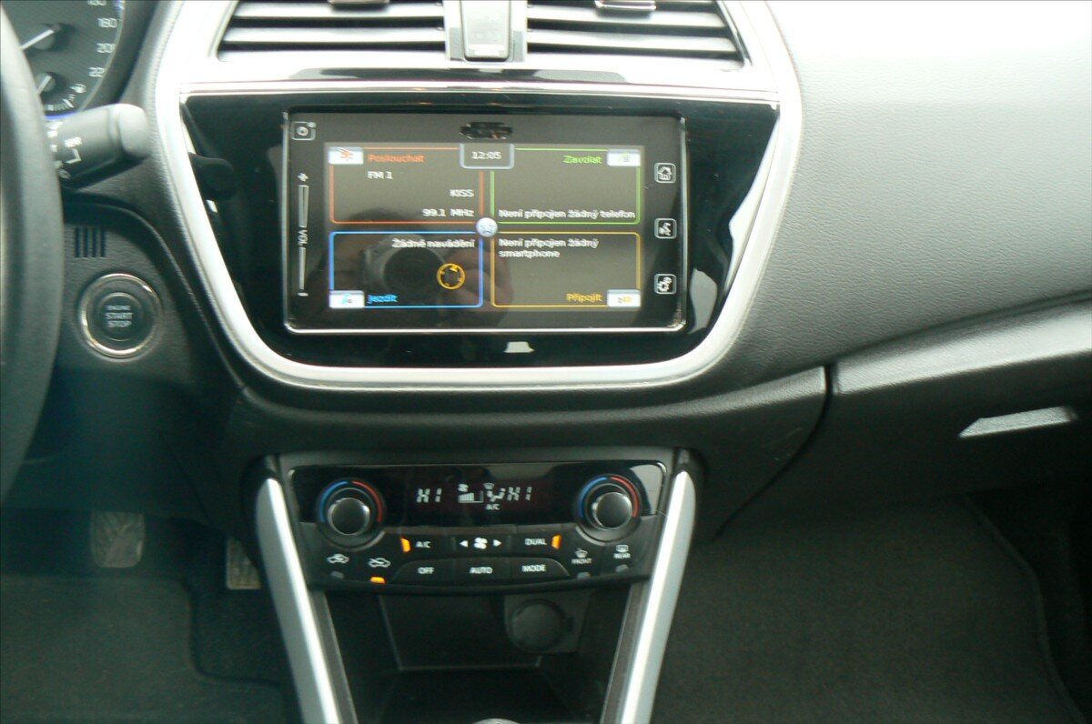 Suzuki SX4 S-Cross SUV / Terénní 1,4 l 103 kw