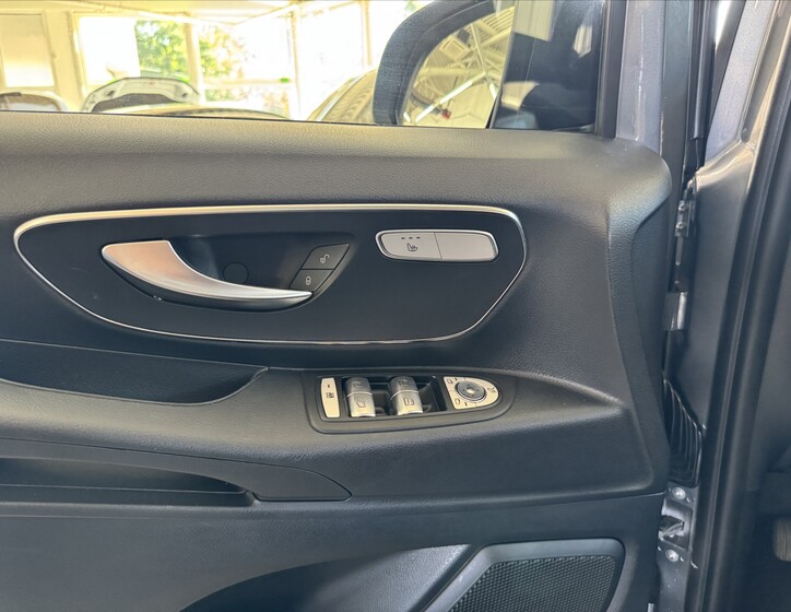 Mercedes-Benz Ostatní 13