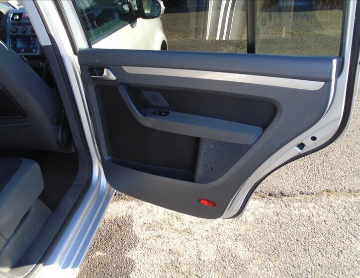 Volkswagen Touran 16