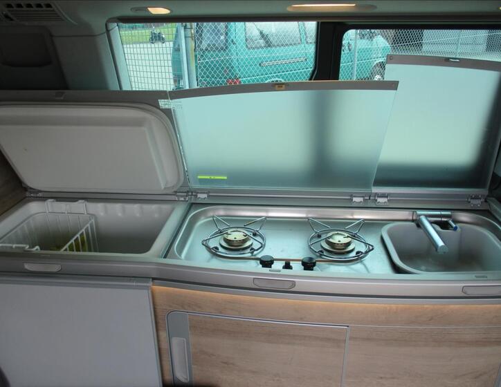 Volkswagen California 11