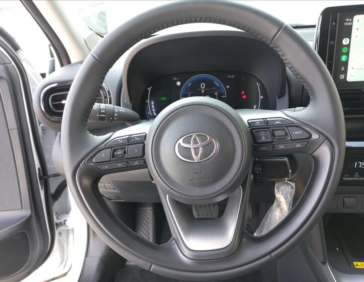 Toyota Yaris Cross 14